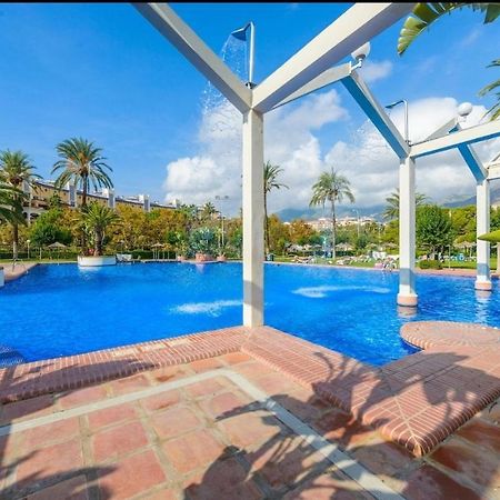 El Estudio De La Playa Benalbeach Holidays Paradise Benalmádena Eksteriør billede