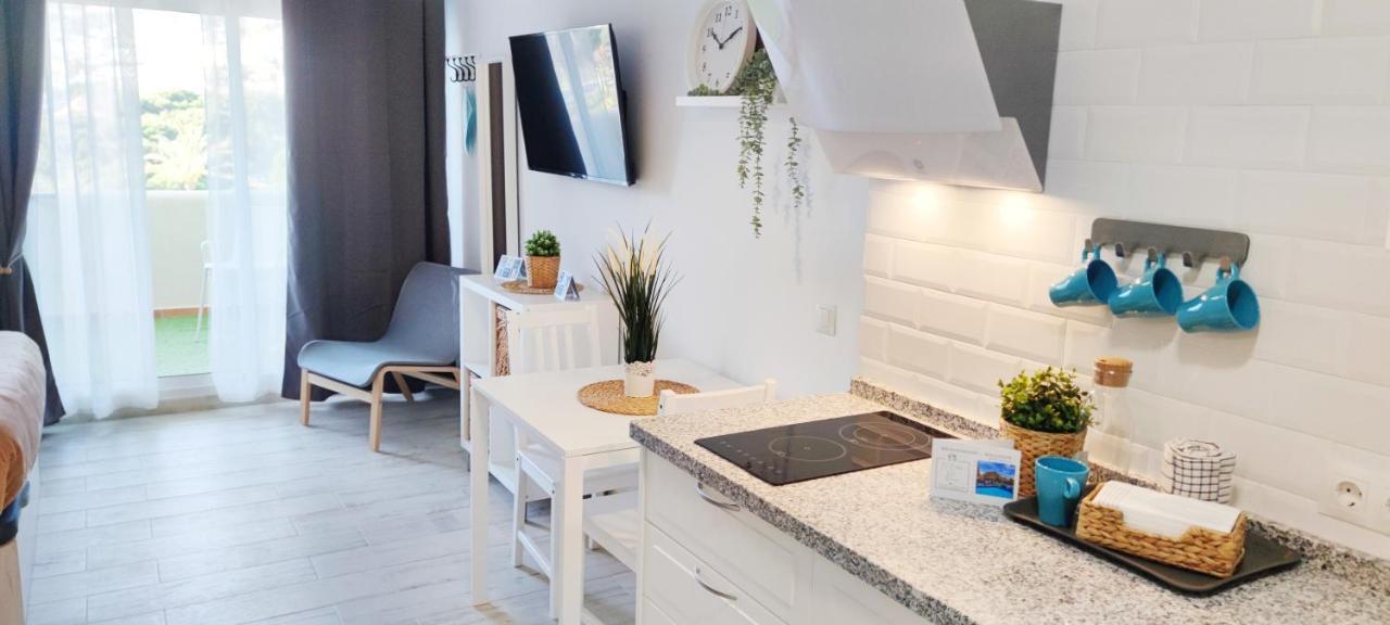 El Estudio De La Playa Benalbeach Holidays Paradise Benalmádena Eksteriør billede