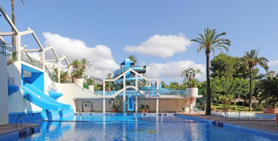 El Estudio De La Playa Benalbeach Holidays Paradise Benalmádena Eksteriør billede
