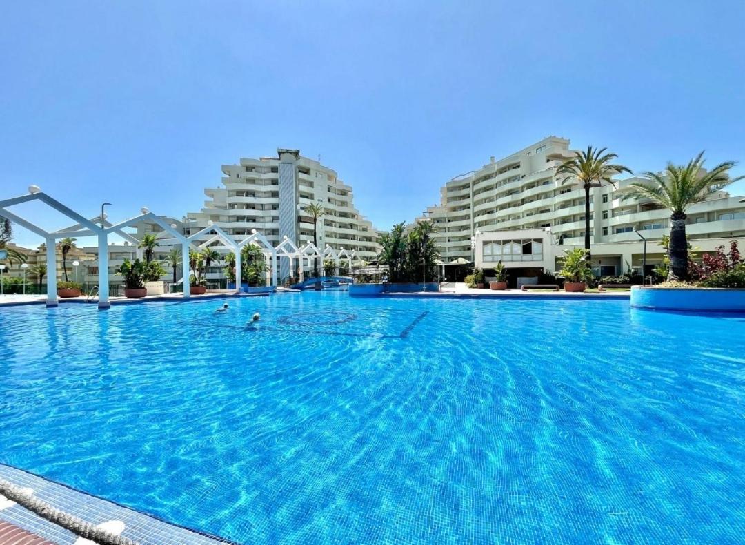 El Estudio De La Playa Benalbeach Holidays Paradise Benalmádena Eksteriør billede